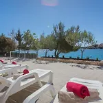Luxury Sea Side With Heated Pool Villa