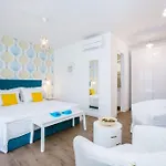 Luxury Sea Side With Heated Pool Rogoznica (Sibenik-Knin)