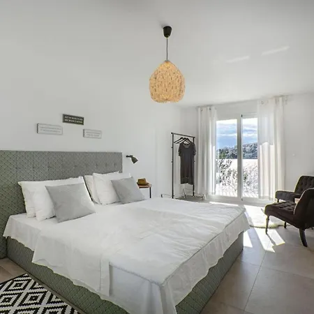 Luxury Sea Side With Heated Pool Rogoznica (Sibenik-Knin)