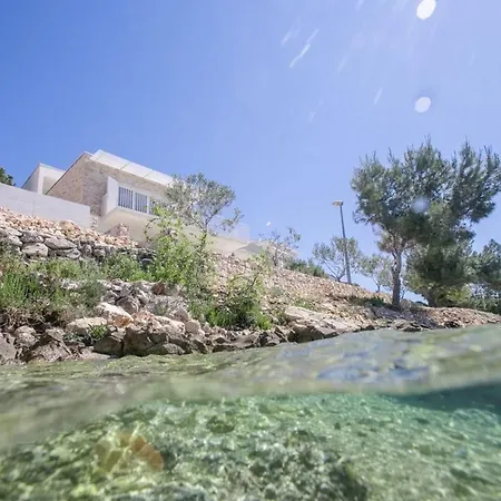 Luxury Sea Side With Heated Pool *