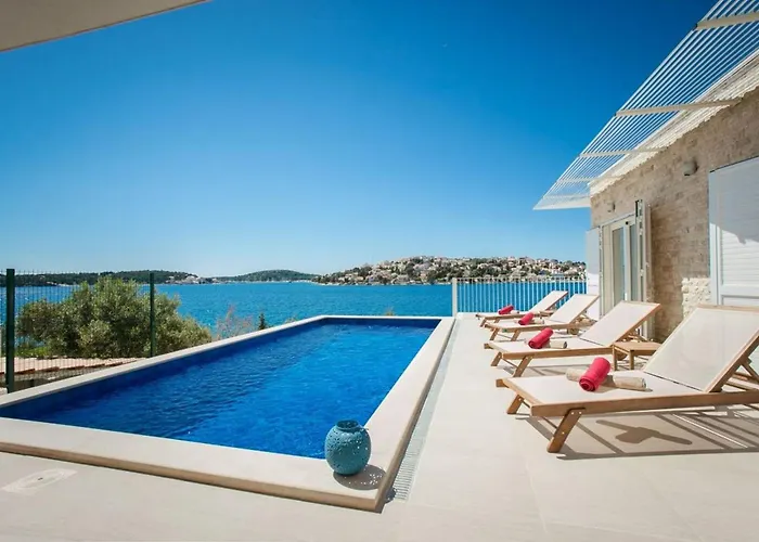 Luxury Sea Side With Pool *