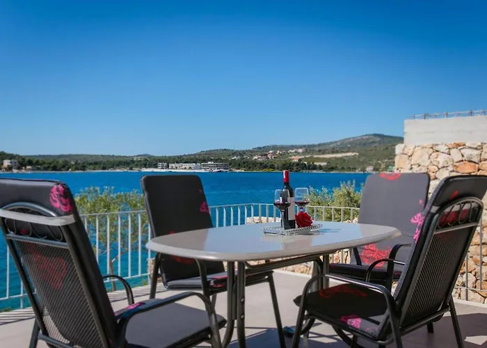 Luxury Sea Side With Pool * Rogoznica (Sibenik-Knin)