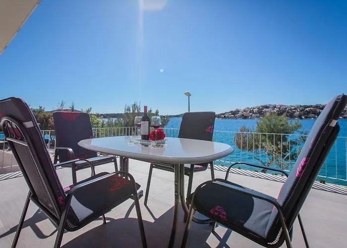 Luxury Sea Side With Pool Rogoznica (Sibenik-Knin)