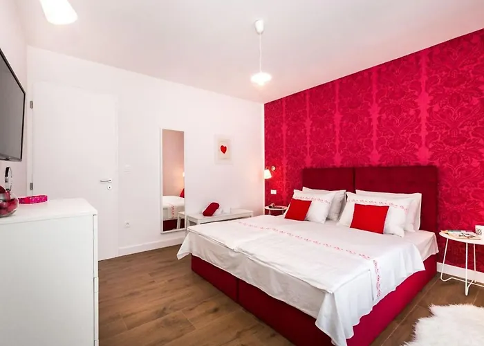 Luxury Sea Side With Pool * Rogoznica (Sibenik-Knin)