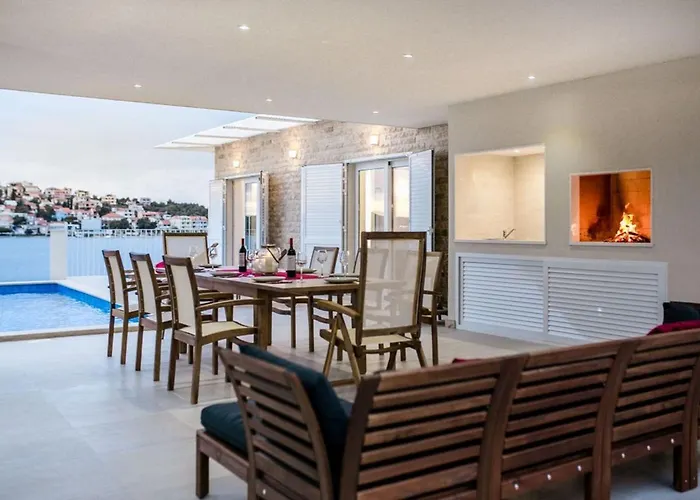 Luxury Sea Side With Pool Villa Rogoznica (Sibenik-Knin)