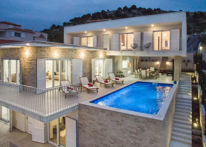 Luxury Sea Side With Pool *